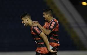 Série B: Paraná pode contratar Ronaldo, ex-atacante de Guarani e Portuguesa