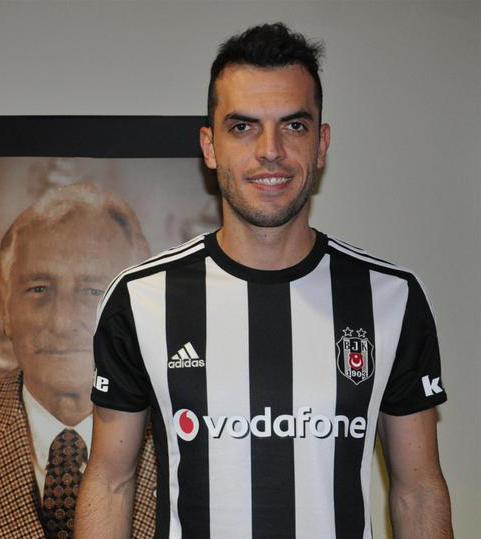 Rodolpho é apresentado no Besikitas 