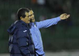 Série C: Paulo Roberto confirma Guarani com mudança nas duas laterais