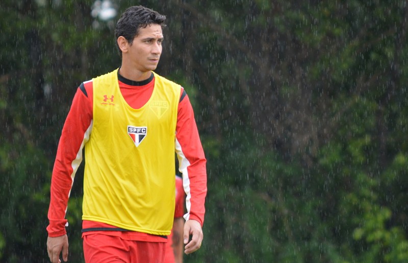 Técnico do São Paulo revela ter cobrado Ganso e Luis Fabiano por expulsões 2 0002050098854 img