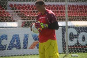 Série B: Ex-goleiro do Guarani, Juliano será titular do CRB neste sábado