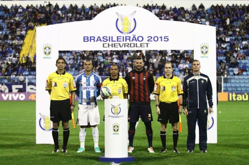 Avaí 1 x 2 Atlético-PR - Em jogo emocionante até o fim, Furacão se dá melhor 2 0002050099116 img