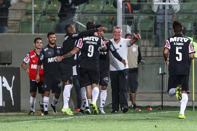 Atlético-MG 1 x 0 Figueirense - Com gol de pênalti, Galo segue na ponta do Brasileirão 2 0002050099118 img