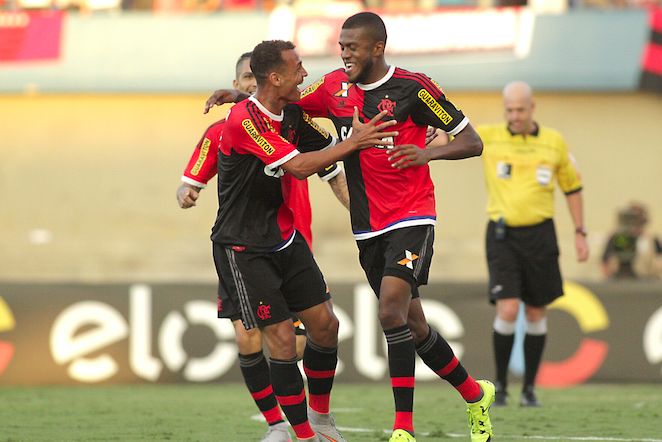 Marcelo Cirino voltou a marcar com a camisa do Flamengo e a equipe venceu mais uma fora de casa. - Foto: Gilvan Souza