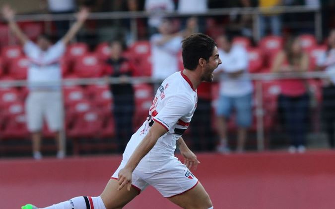 Pato marca e São Paulo vence o Cruzeiro no Morumbi pelo Brasileirão