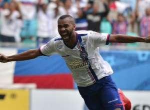 Série B: Bahia visita Santa Cruz com problema na defesa