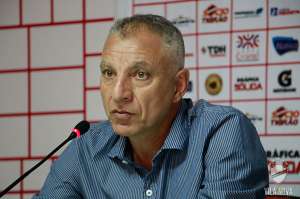 Márcio Fernandes valoriza vitória que deixou Vila na cola do líder