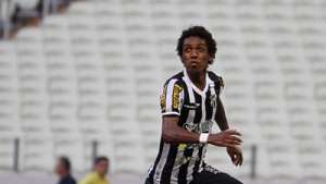 Série B: Contratado para ser camisa 10, Roger Gaúcho deixa o Ceará com apenas um gol