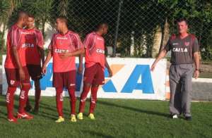 Série B: Mesmo com Ricardinho regularizado, CRB deve repetir escalação contra o Atlético-GO
