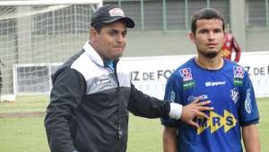 Série C: Treinador do Tupi exalta parte defensiva após empate e goleiro herói divide méritos