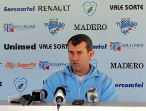 Série C: Após empate e vaias, treinador do Londrina quer apoio da torcida