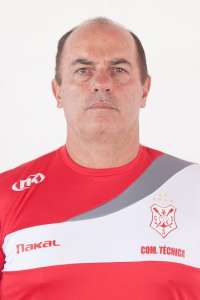 Experiente, Carlos Rabelo quer voltar a trabalhar o quanto antes