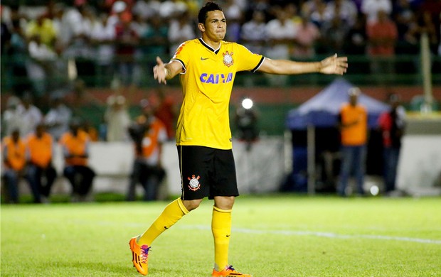 De volta do Pan, Luciano coloca pressão em Vagner Love no Corinthians 2 0002050099920 img