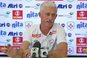 Segundona: Luiz Muller completa um mês na Portuguesa Santista e exalta evolução