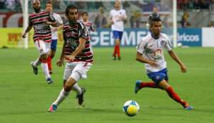 Rivais nordestinos, Santa Cruz e Bahia medem forças pela sexta vez na Série B