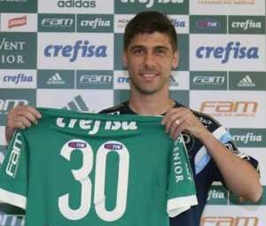 Sem jogar há quase um ano, Fellype Gabriel é apresentado no Palmeiras