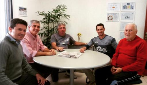 Alexandre, idealizador do evento em Valinhos, se reúne na APAE com os ex-treinadores Tino e Toninho Evangelista, além de Piva e Beto