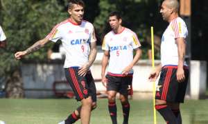 Emerson atribui ascensão do Flamengo a Guerrero e maior tempo para treinos