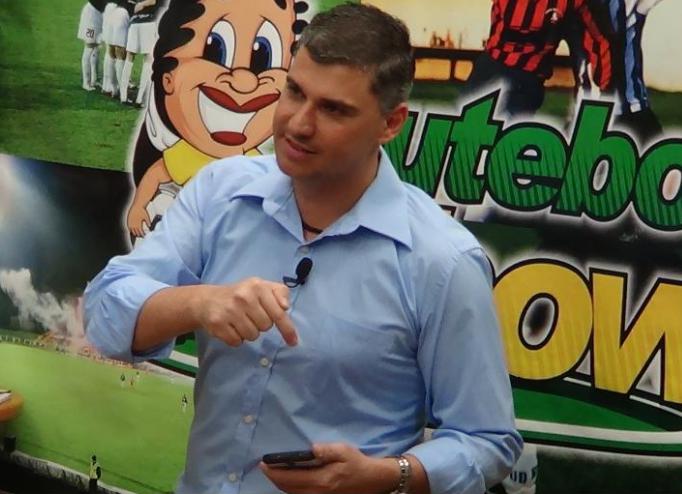 Nilson Zanchetta Junior é o apresentador do programa líder de audiência 