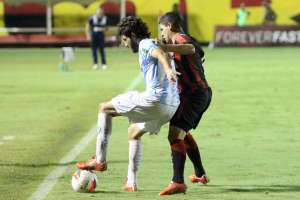 Série B: Macaé se preocupa com estilo de jogo do Náutico