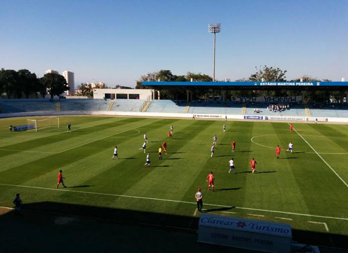 No Estádio Martins Pereira, o Sao José começou na frente, mas o GO Audax virou com dois gols do atacante Danilo Alves. - Foto: Reprodução / Facebook