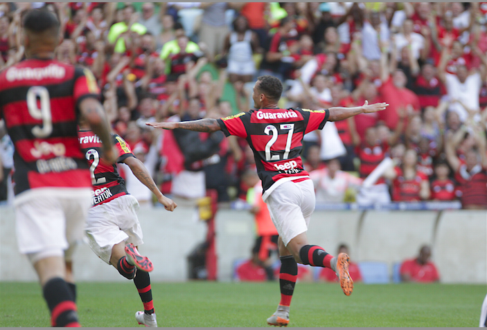 O meia Alan Patrick abriu o placar com um gol digno do Maracanã lotado. - Foto: flamengo.com.br