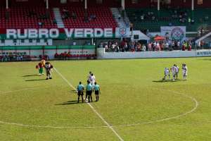 Segundona: Gerente e atacante da Portuguesa Santista, Rodrigão comemora vitória por W.O