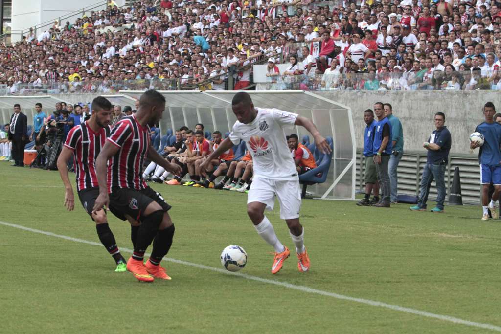 Em 2014, Santos vendeu mando e viu a torcida do São Paulo dominar a Arena Pantanal - Edson Rodrigues/ Secopa/ Secom MT