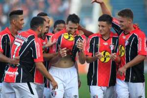 Juiz relata arremesso de pedra e pode complicar o Joinville no Brasileirão
