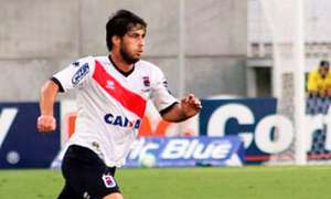 Série B: Chiquinho, ex-lateral do Paraná, anuncia aposentadoria aos 28 anos