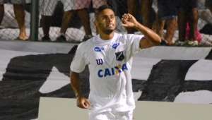 Flamengo pode dar chapéu no Santos e fechar com artilheiro Kayke do ABC