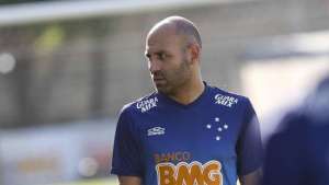 Recuperado, zagueiro Bruno Rodrigo volta a treinar no Cruzeiro