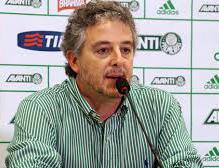 Paulo Nobre e caçamba de 