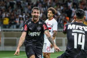 Com dores, Lucas Pratto e Carlos viram baixa em treino do Atlético-MG