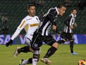 Série B: CRB contrata William Cordeiro, lateral do Figueirense