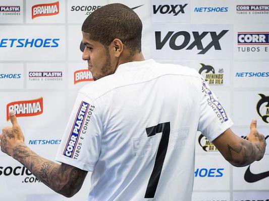 Leandro pode fazer sua estreia com a camisa do Santos