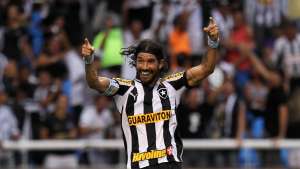 Loco Abreu demonstra novamente o desejo de retornar para o Botafogo