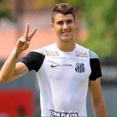 O zagueiro Gustavo Henrique vai começar como titular no jogo contra o Coritiba - Divulgação/SFC