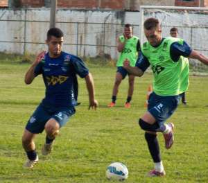 Série C: Perseguido, Kaio Wilker deve ir para banco do Tupi, que vai ter mais alterações no meio