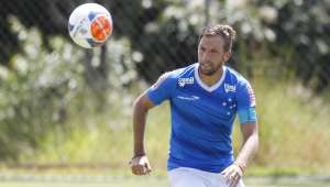 Vasco próximo de contratar Felipe Seymour, encostado no Cruzeiro