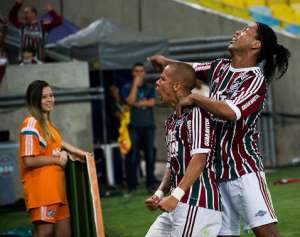 BRASILEIRÃO: Avaí tenta barrar o 