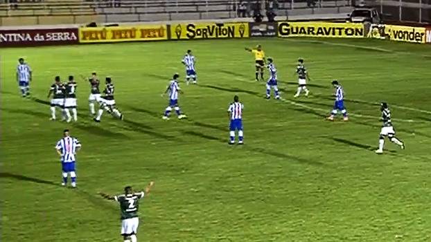 O Luverdense bateu o Paysandu em casa e respira na série B. - Foto: luverdense.com.br