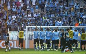Grêmio coloca 4 mil torcedores na Arena em último treino antes do Gre-Nal deste domingo