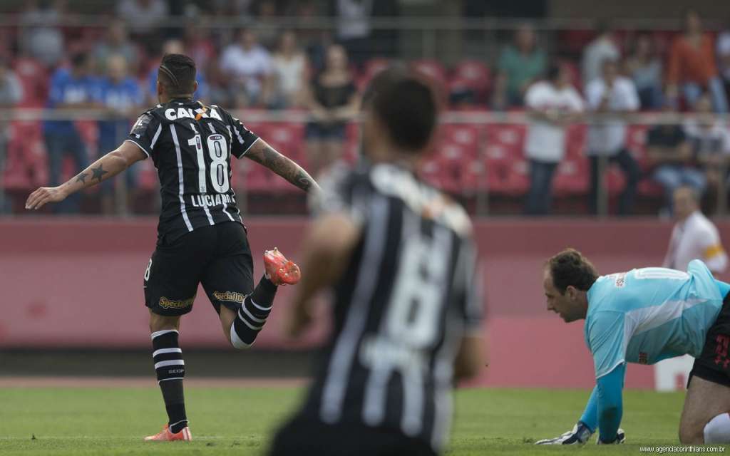 O atacante Luciano não decepcionou e marcou o gol do Corinthians na partida. - Foto: Ag. Corinthians