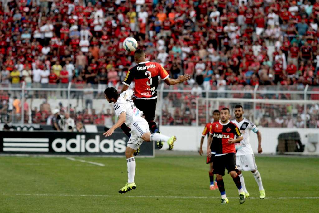 Flamengo dominou a Ponte Preta no primeiro tempo