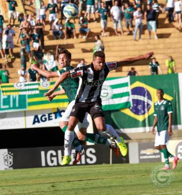 Goiás criou mais chances que o Galo, mas empatou sem gols