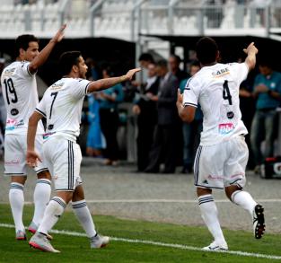 Pablo festeja gol da Ponte contra o Flamengo Pablo festeja gol da Ponte contra o Flamengo