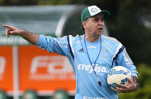 Marcelo Oliveira sinaliza entrada de Cleiton Xavier no Palmeiras 2 0002050103742 img