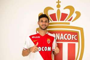 Monaco oficializa contratação e assina até 2020 com Boschilia