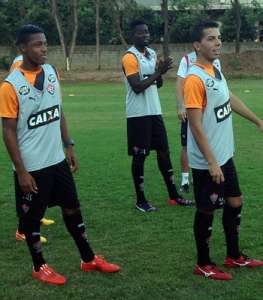Série B: Vagner Mancini esconde o time do Vitória contra o Luverdense